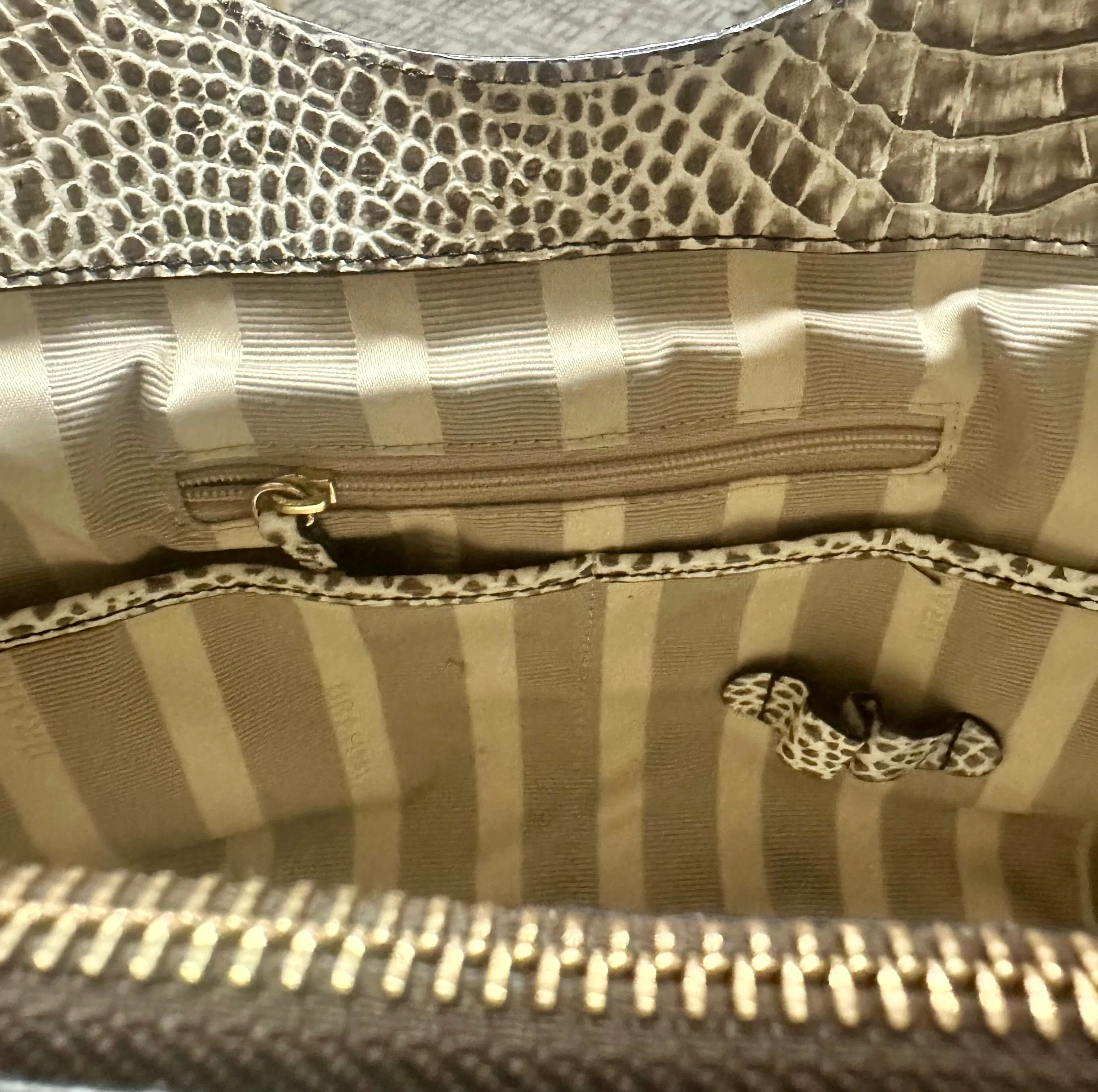 Brahmin Elisa Shoulder Bag Tri-color Creme Rhodes Embossed Leather   Tassel EUC (preowned)