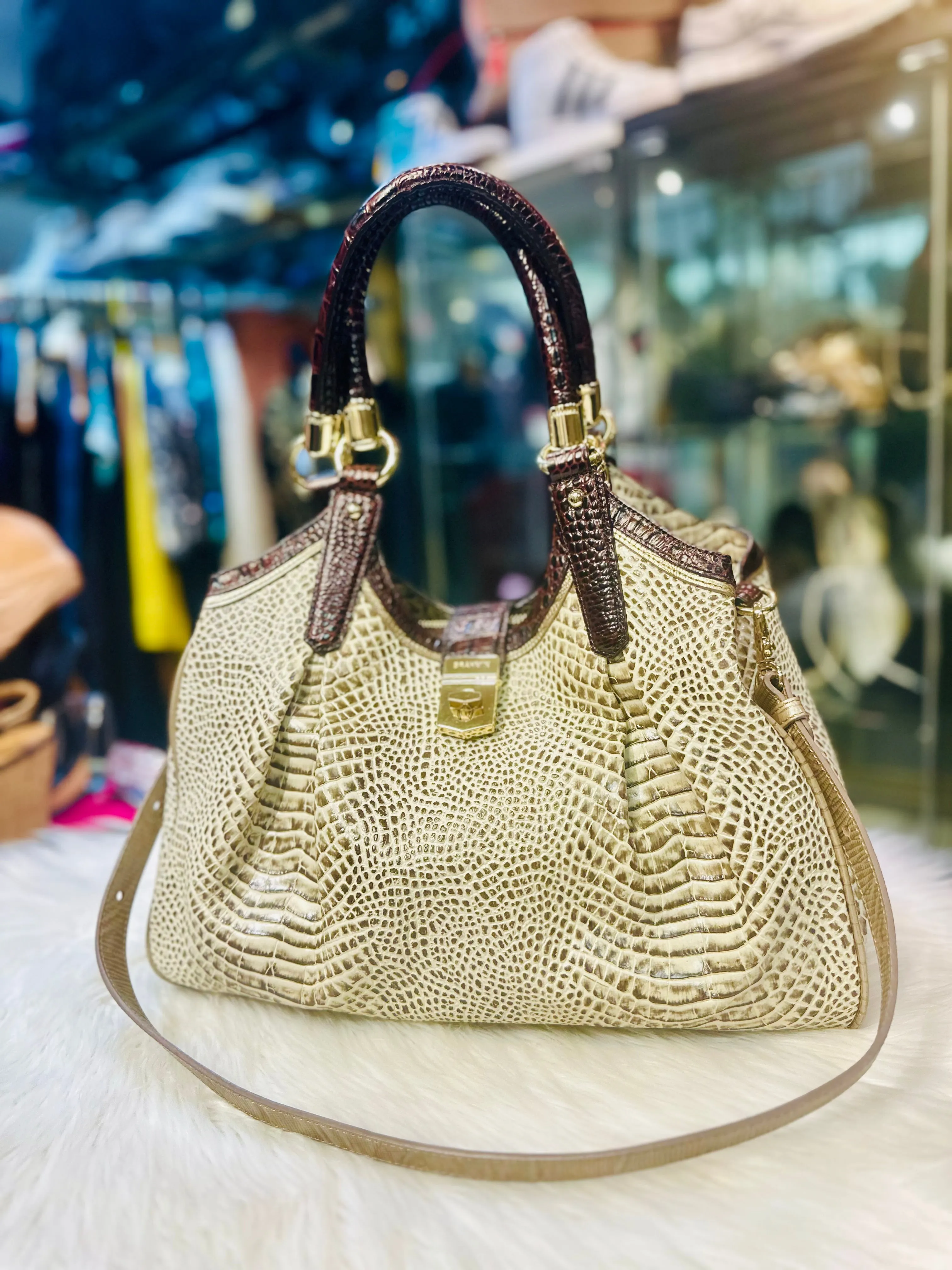 Brahmin Elisa Shoulder Bag Tri-color Creme Rhodes Embossed Leather   Tassel EUC (preowned)